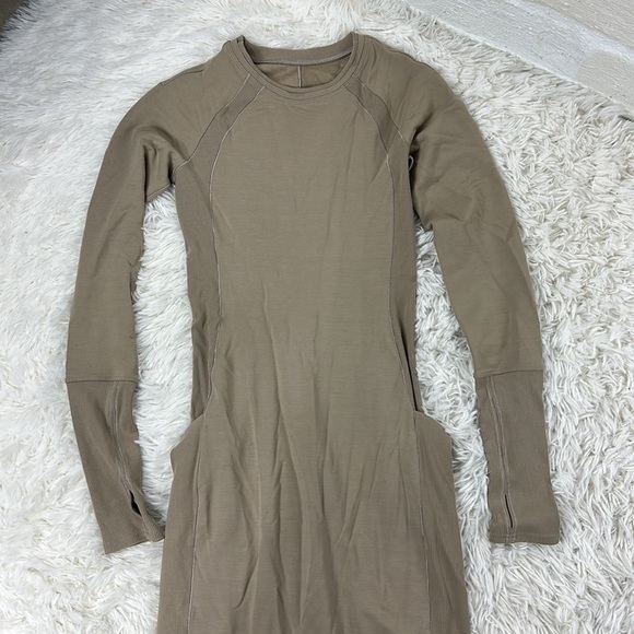 Lululemon Om and On Dress Sandlot - Picture 2 of 8